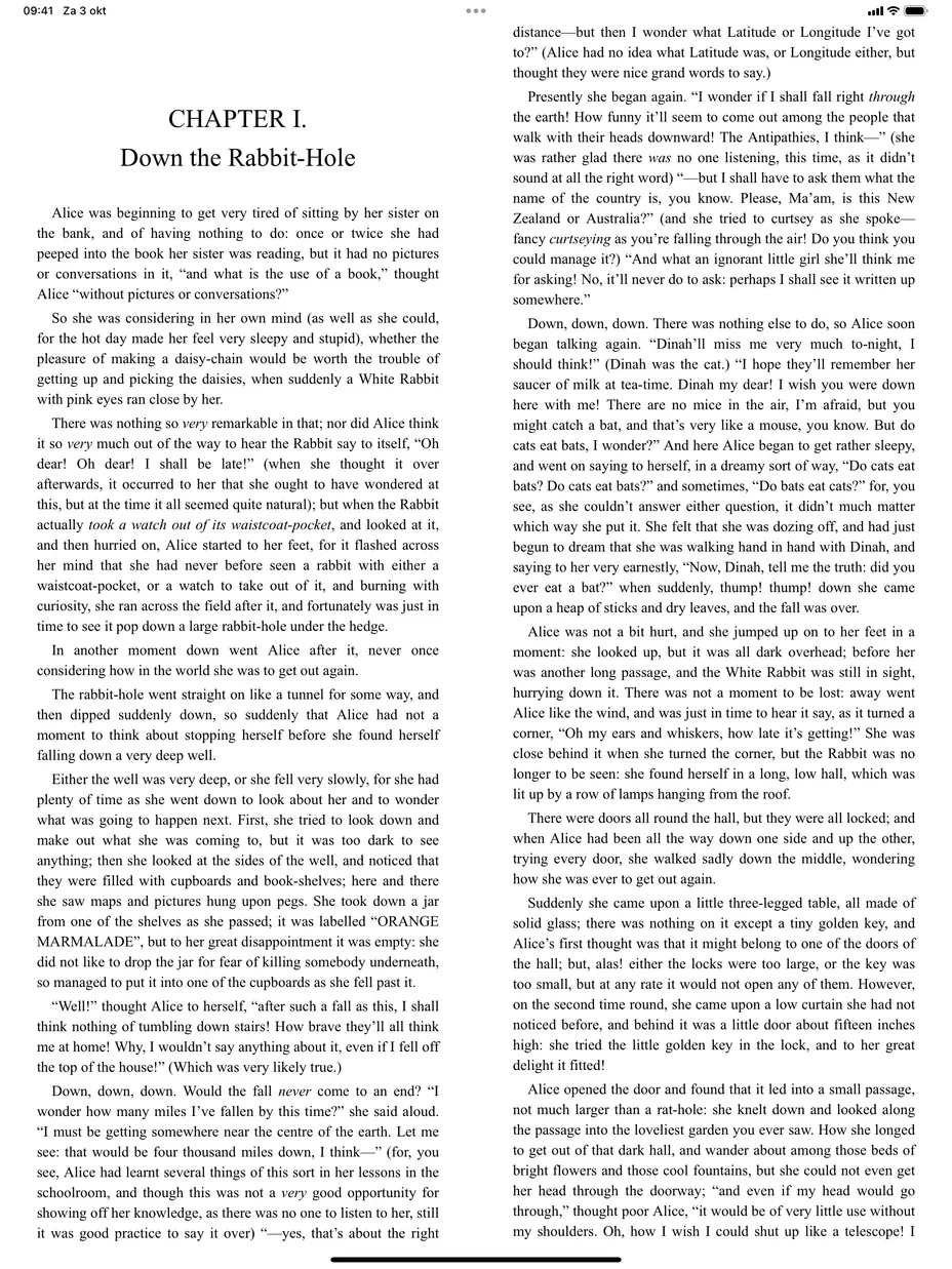 ‏Fablum على iPad يعرض الفصل الأول من Alice’s Adventures in Wonderland في عمودي نص متجاورين