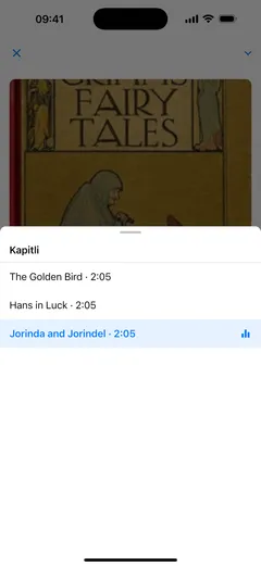 Il-lista tal-kapitli fil-plejer tal-kotba awdjo ta’ Fablum fuq iPhone, fuq il-qoxra ta’ Grimms’ Fairy Tales: tliet kapitli bil-ħin tagħhom, dak li qed idoqq immarkat